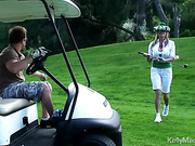 Kelly loves a good game of golf and doesnt even mind taking load on her face after losing to Ryan.